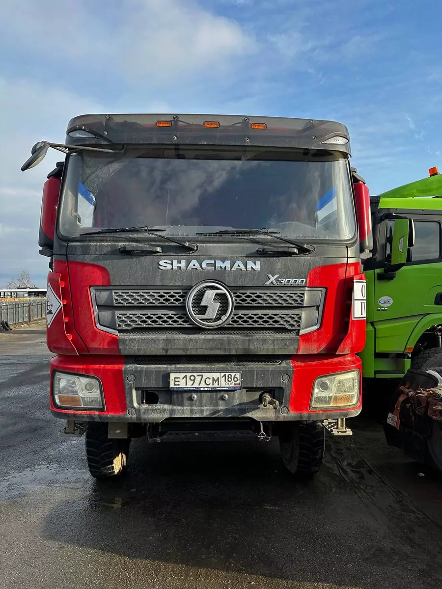 Shacman SX32586T385 6x6 Самосвал