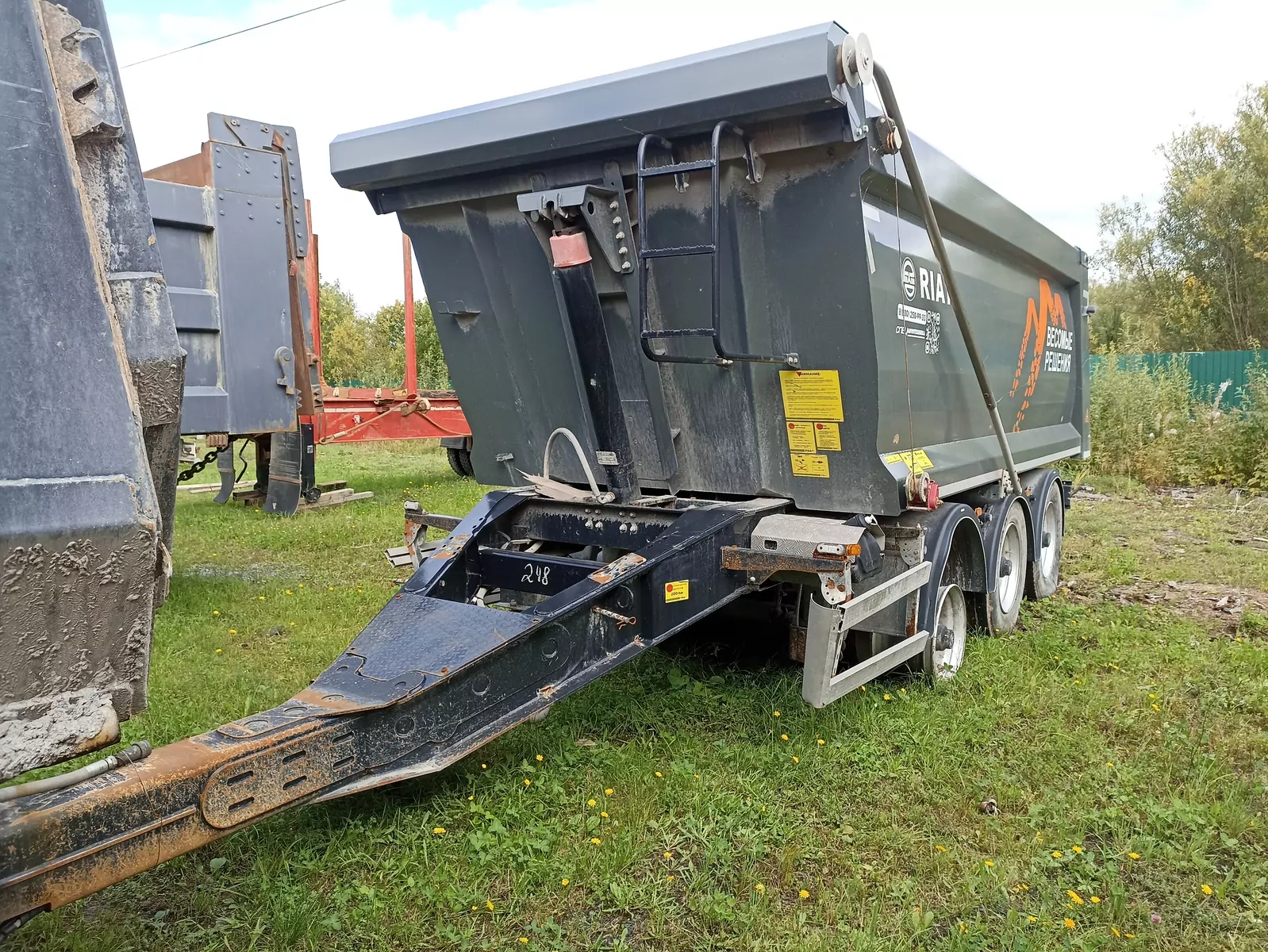 РИАТ 85830F Прицеп самосвал