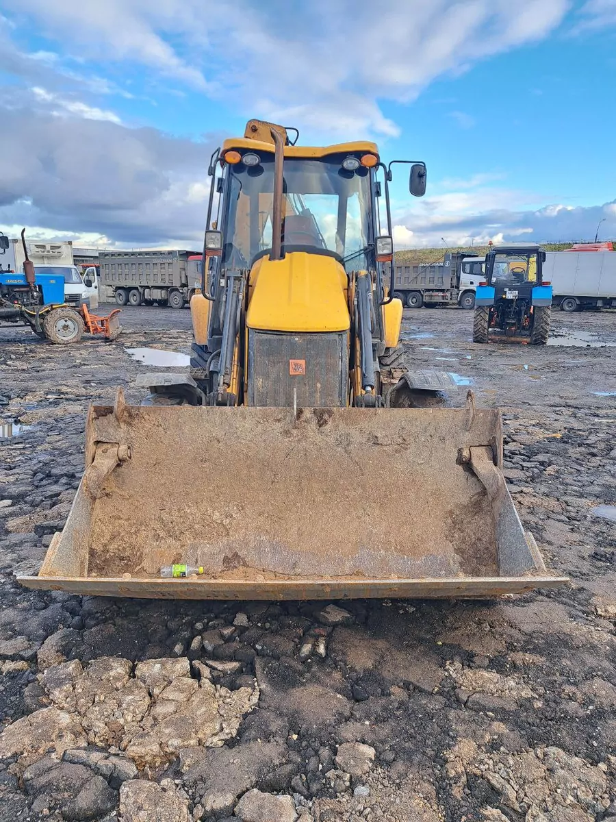 JCB 3CX Экскаватор-погрузчик
