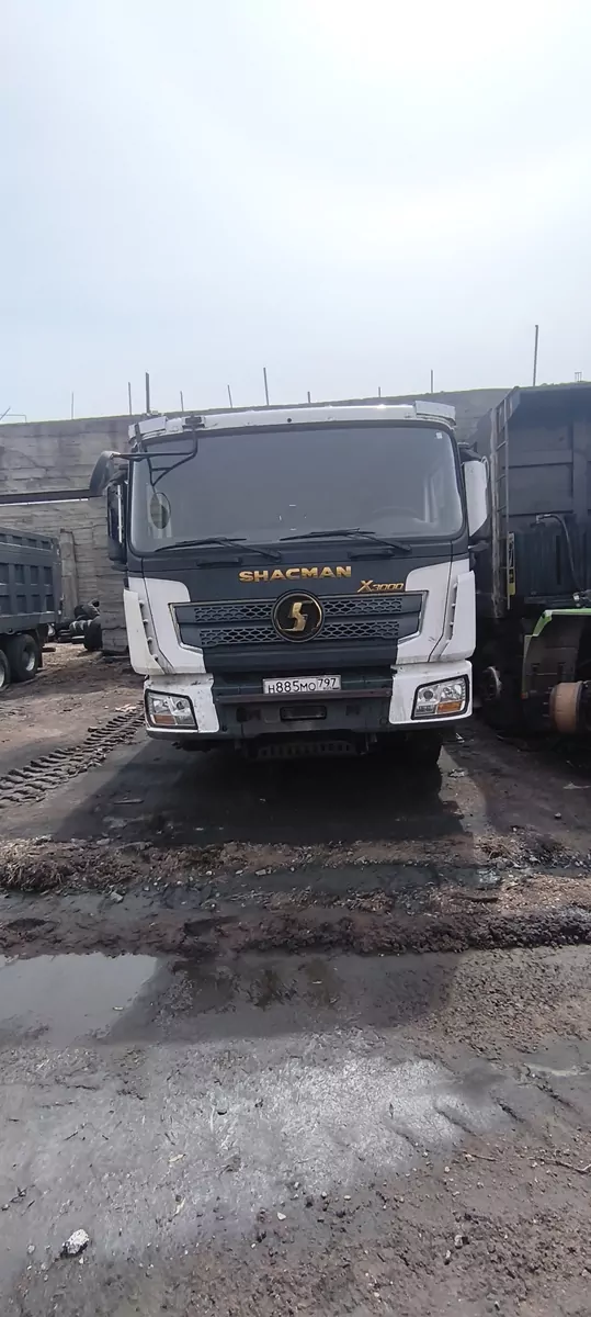 Shacman SX331863366 8x4 Самосвал