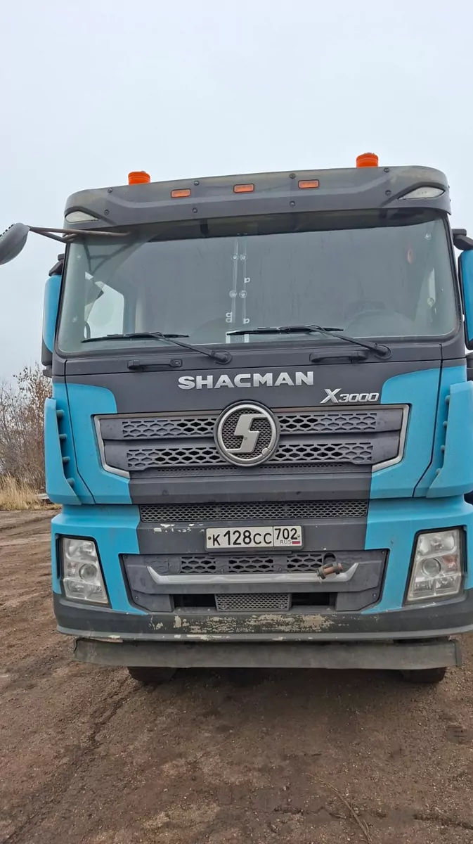 Shacman SX42586W385C 6x6 Седельный тягач