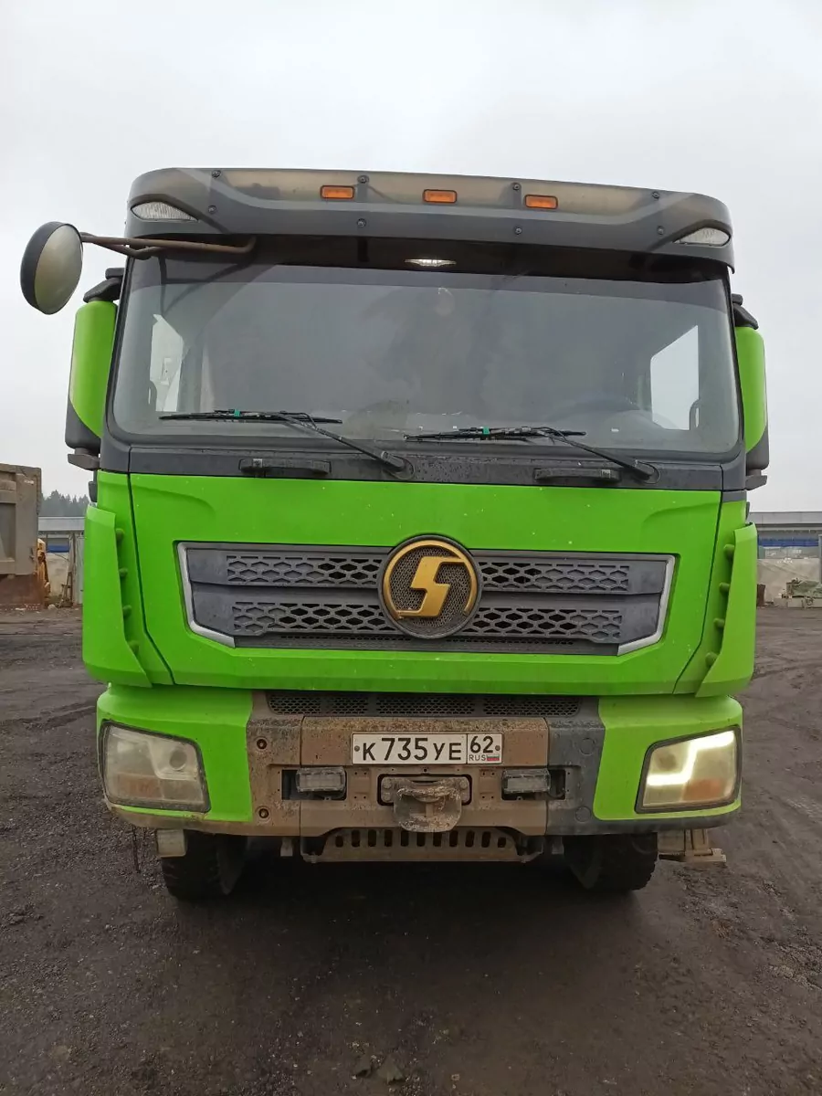 Shacman SX33186V366 8x4 Самосвал