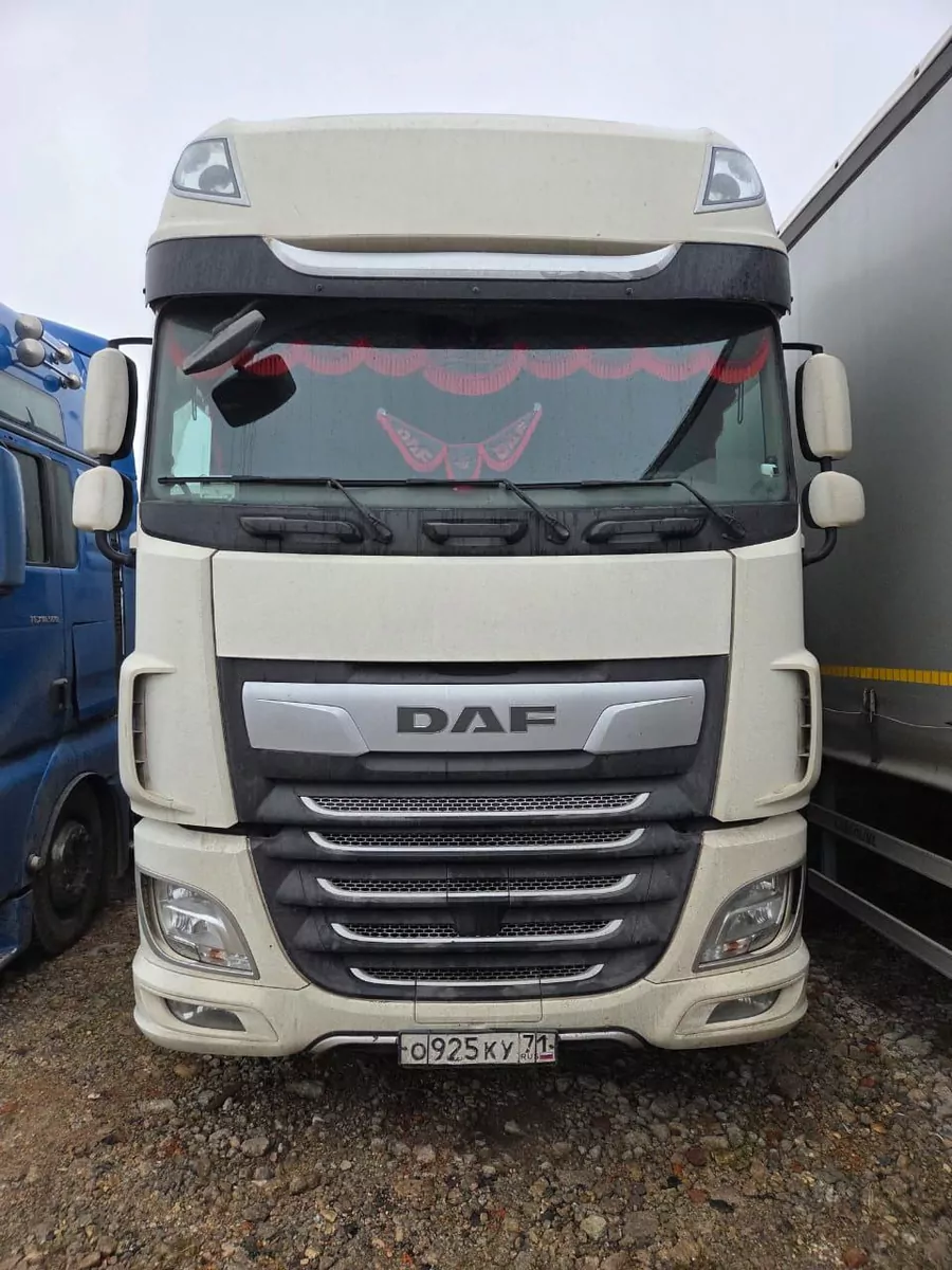 DAF XF 4x2 Седельный тягач