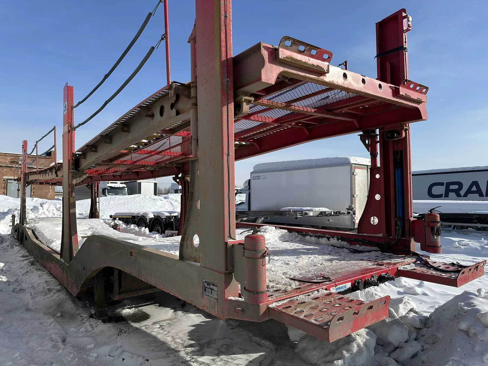 LUXUDA LZC9405BG Полуприцеп автовоз