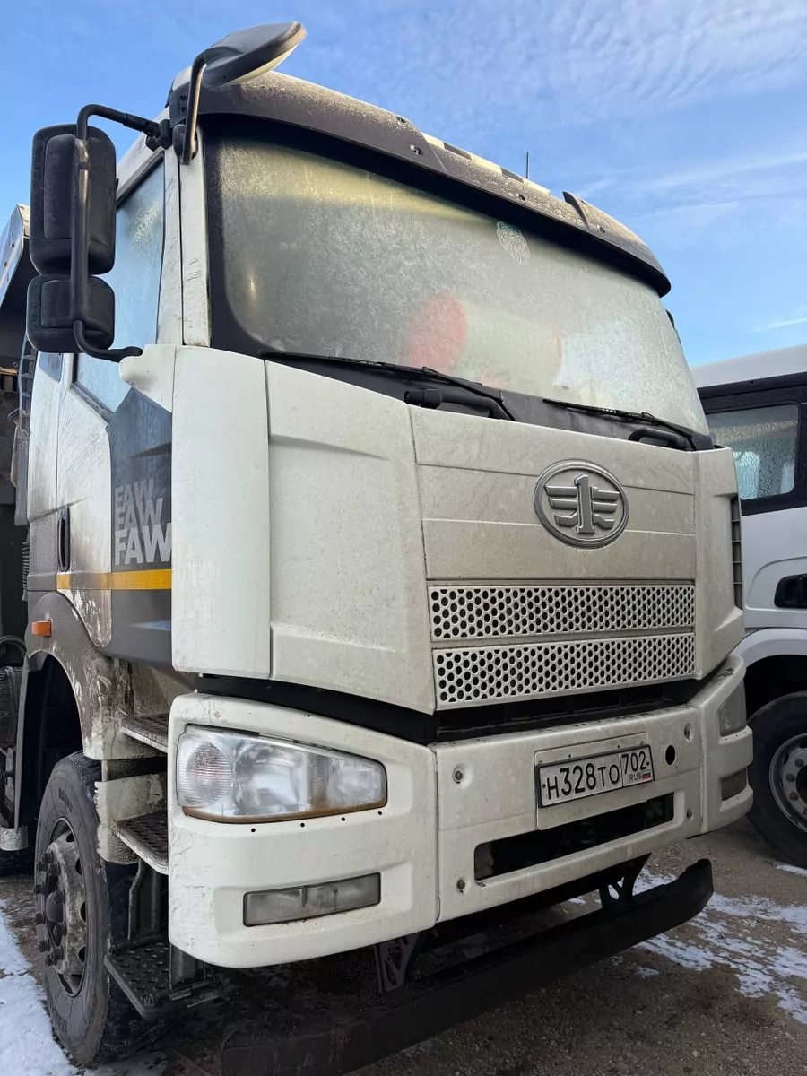 Автомастер 658983-01 на шасси FAW CA 3310 8x4 Самосвал