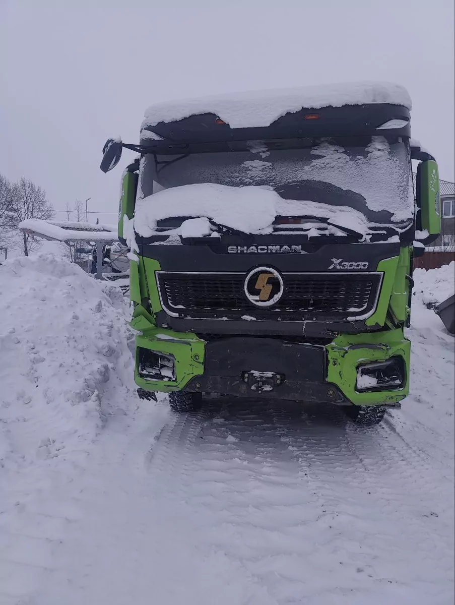 Shacman SX331863366 8x4 Самосвал