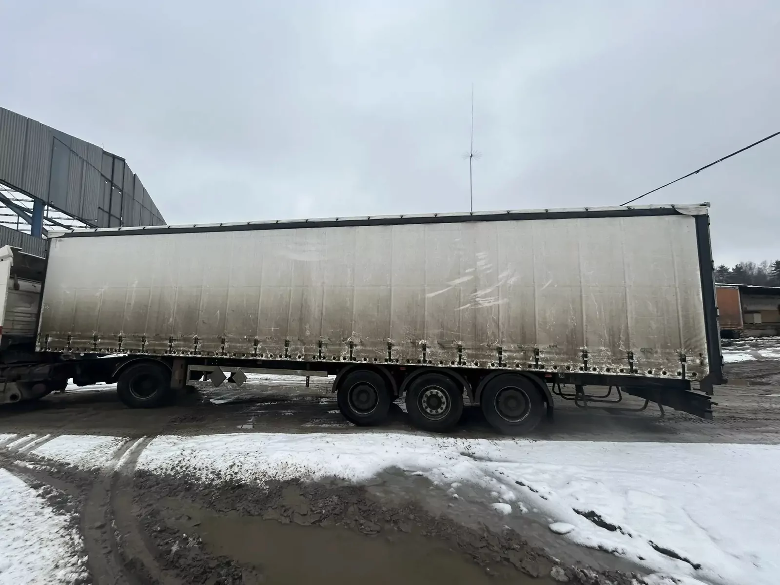 UAT SCFG-9226.01 Полуприцеп Бортовой/Шторный