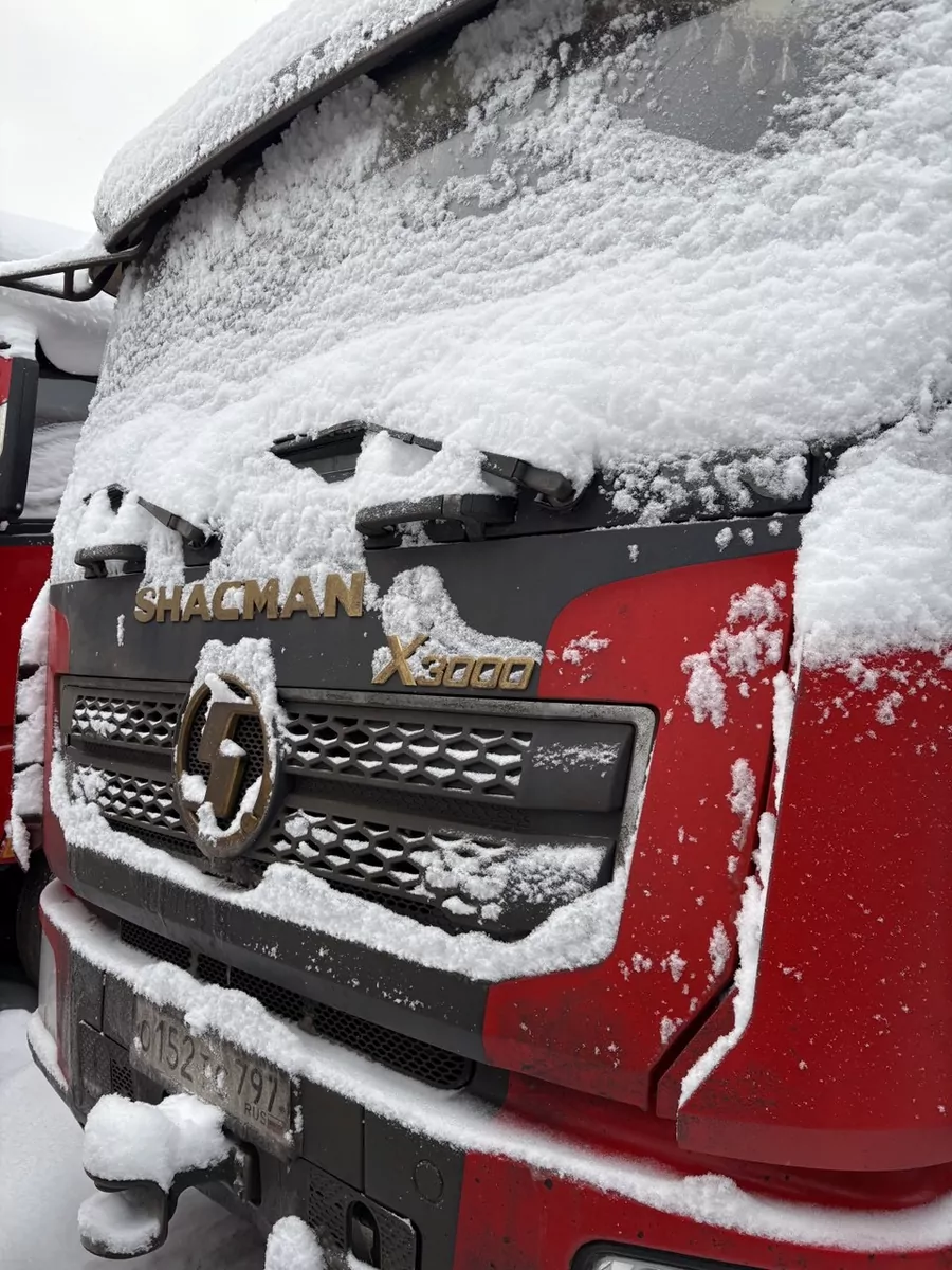 Shacman SX33186T366T 8x4 Самосвал