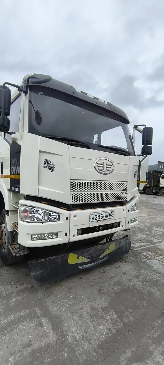 FAW J6 6x4 Самосвал