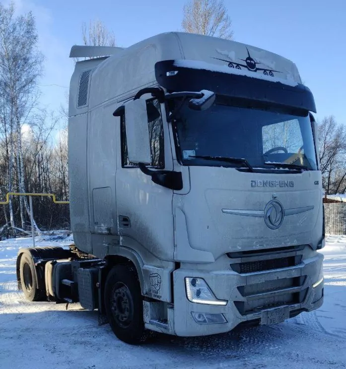 DongFeng GX 4x2 Седельный тягач