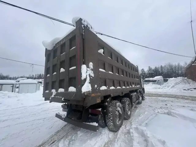 FAW J6 8x4 Самосвал