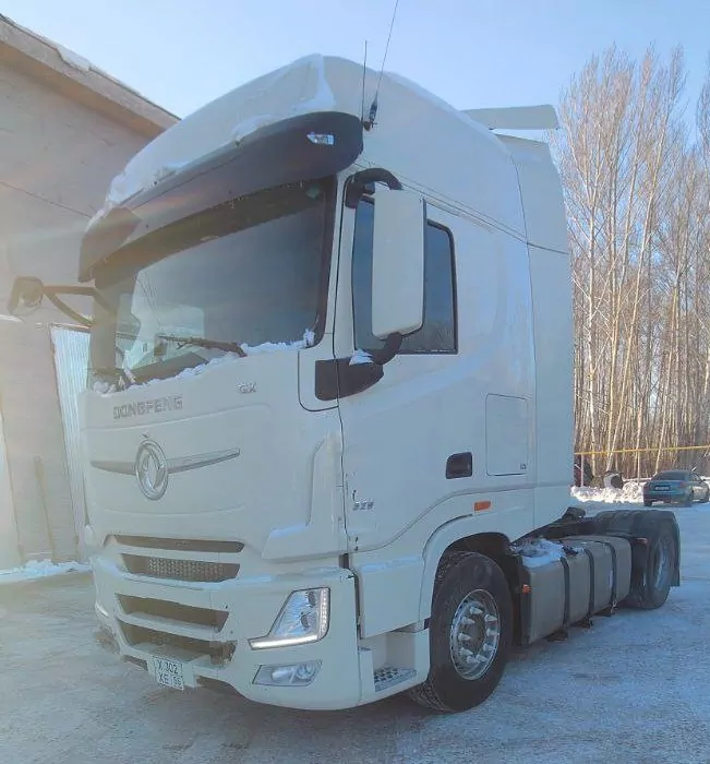 DongFeng GX 4x2 Седельный тягач
