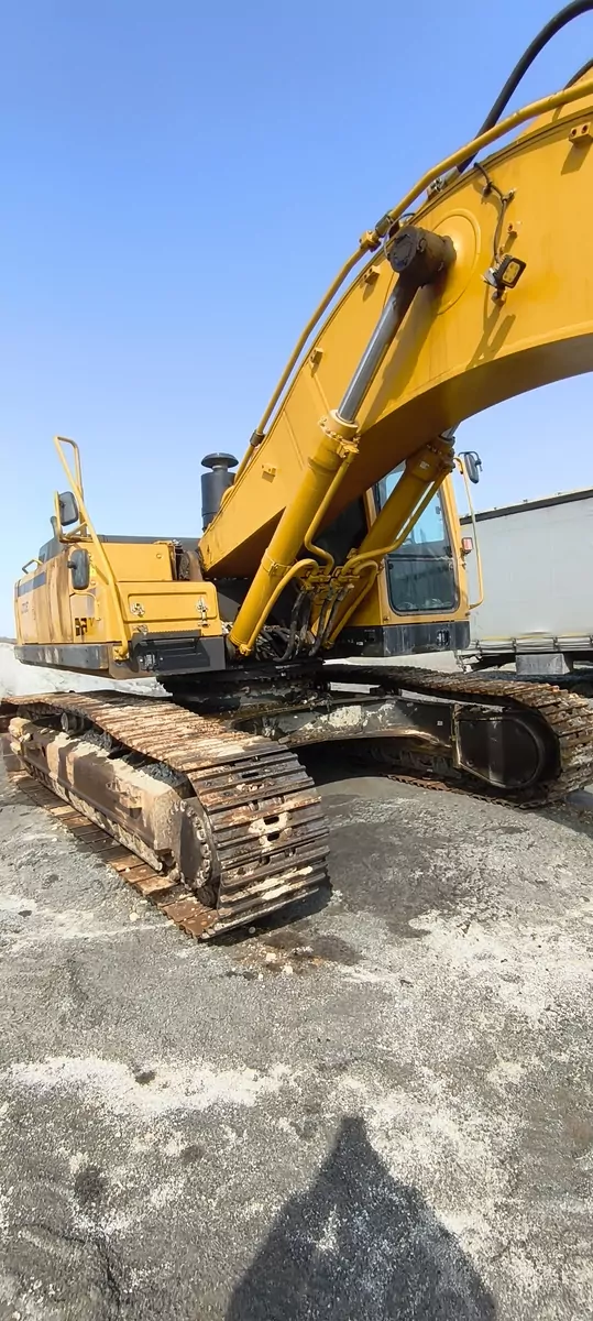 LGCE E6400F Экскаватор