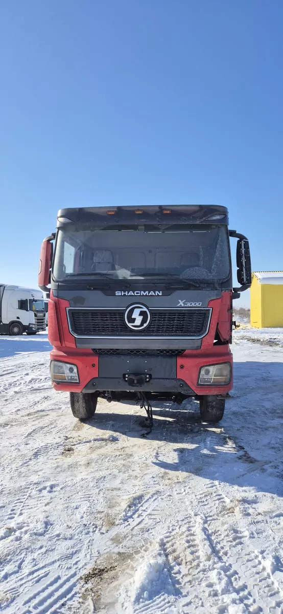 Shacman SX331863366 8x4 Самосвал