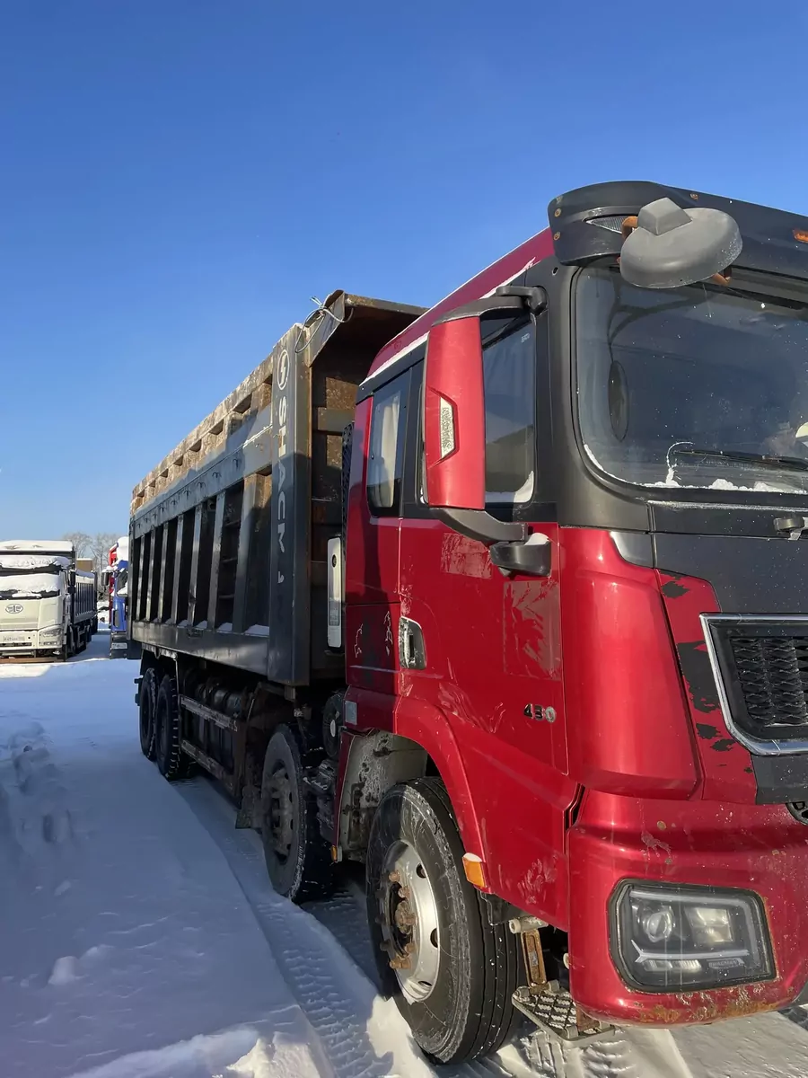 Shacman (Shaanxi) SX33186V366 8x4 Самосвал