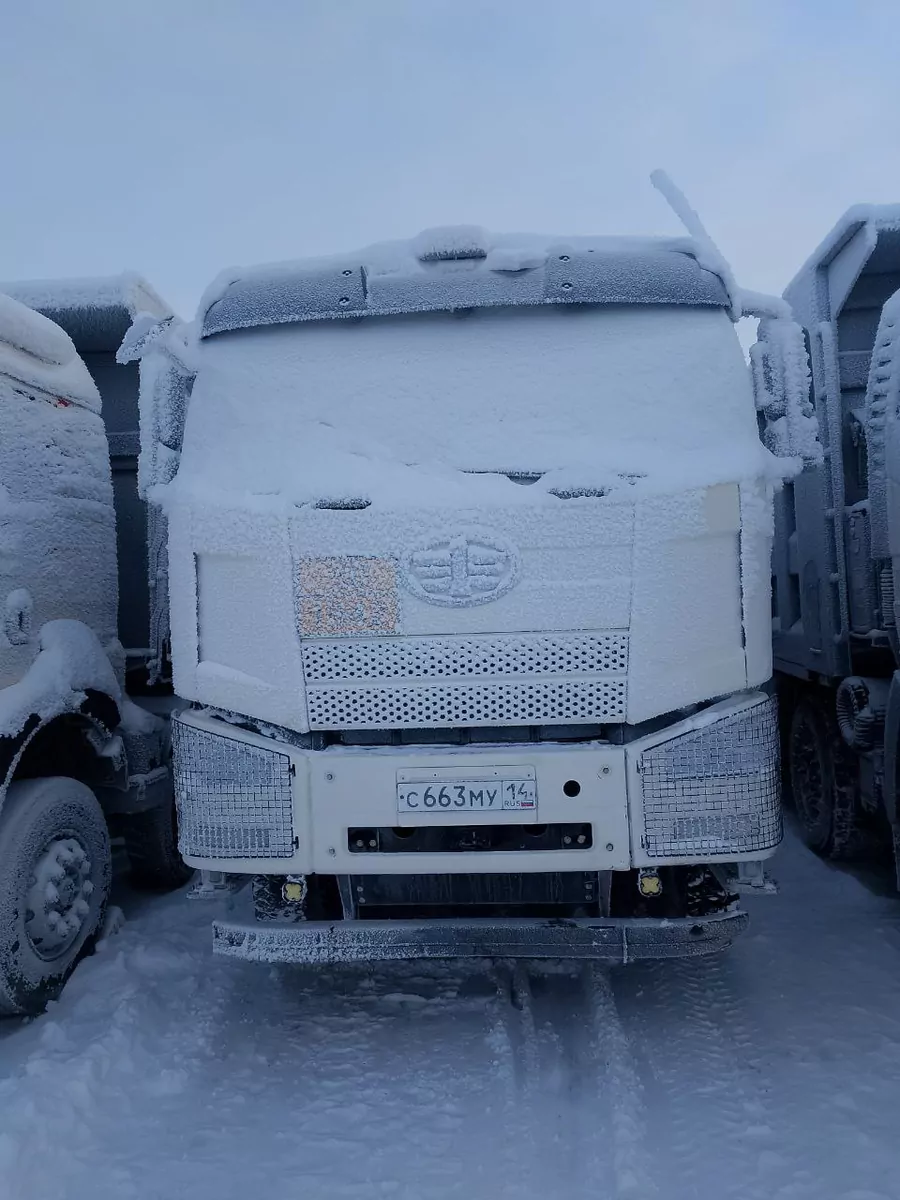 FAW J6 8x4 Самосвал