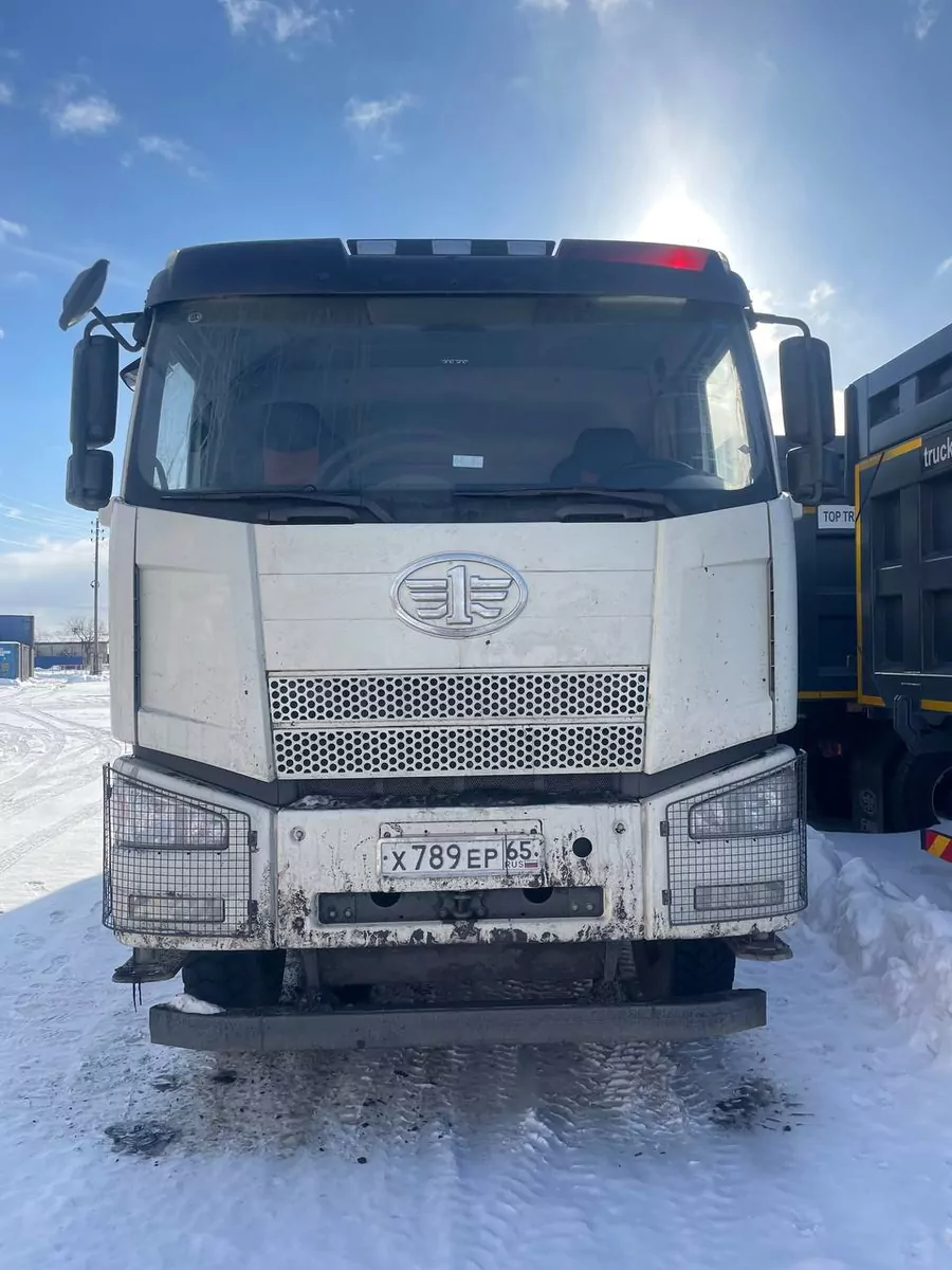 FAW J6 8x4 Самосвал