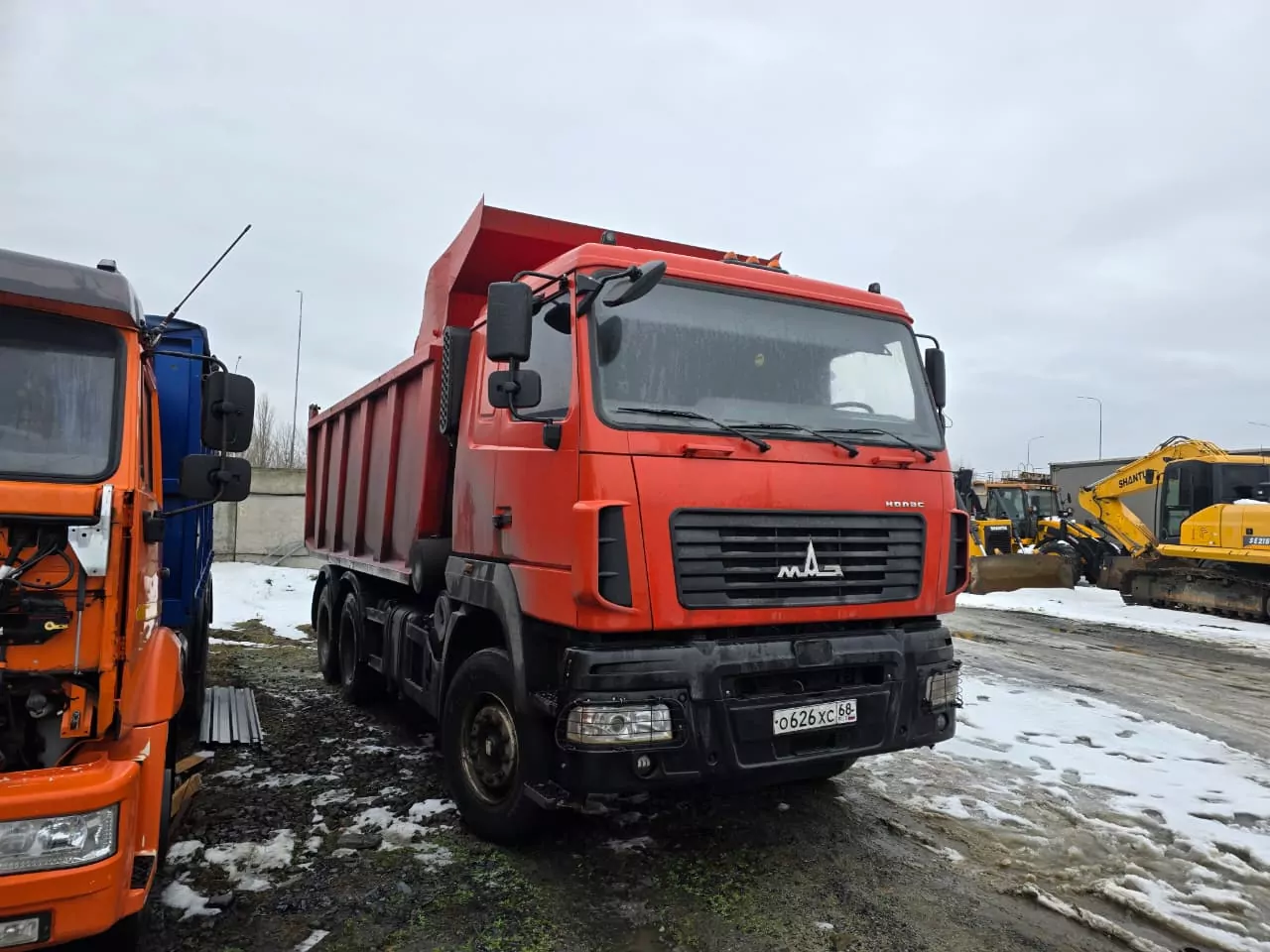 МАЗ 650128-8570-005 6x4 Самосвал