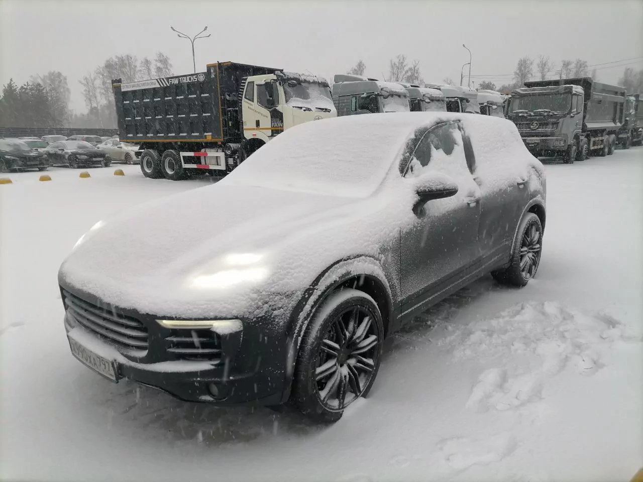 Porsche CAYENNE