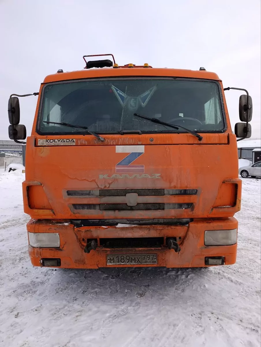 АвтоСтар 689642 на шасси КамАЗ 65115 6x4 Бортовой с КМУ