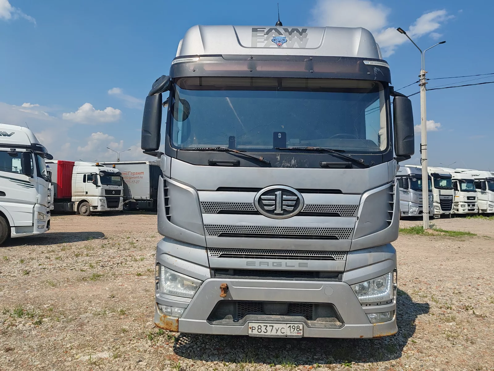 FAW J7 4x2 Седельный тягач