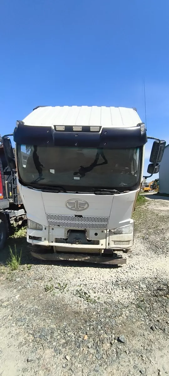 FAW J6 6x4 Самосвал