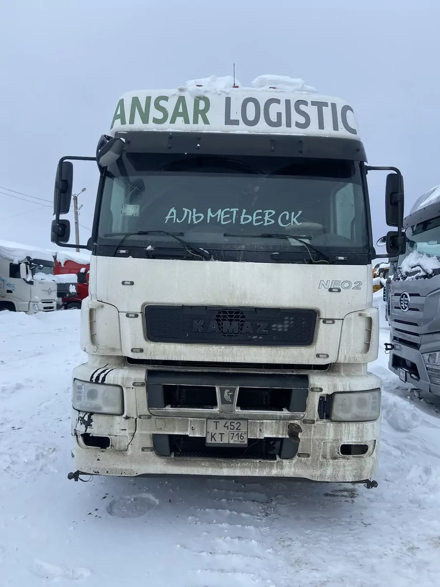 КамАЗ 5490 4x2 Седельный тягач