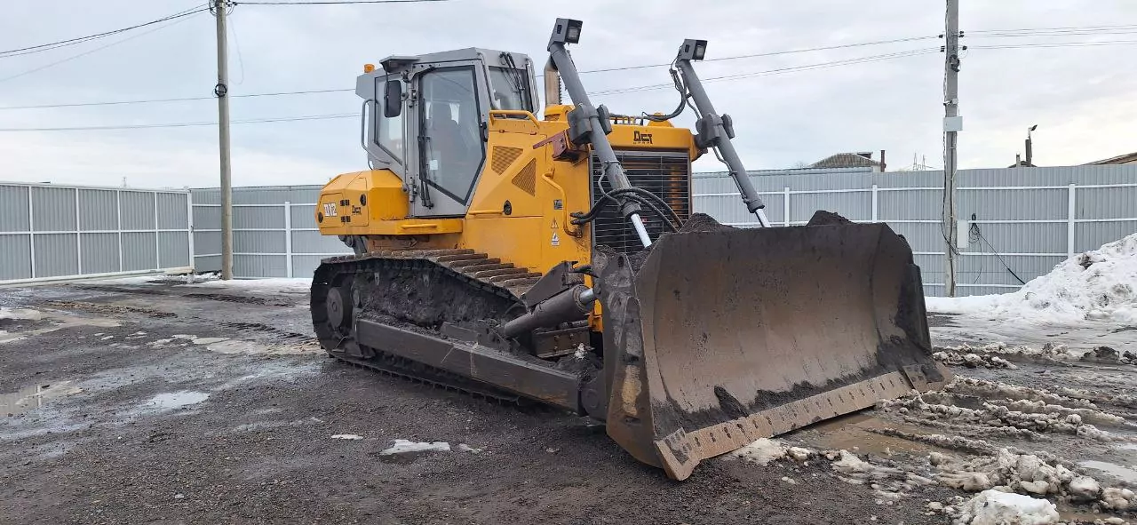 ДСТ-Урал D12.0101 Бульдозер