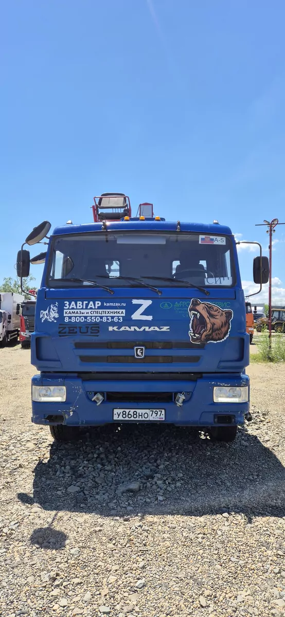 КамАЗ 65117 6x4 Бортовой с КМУ