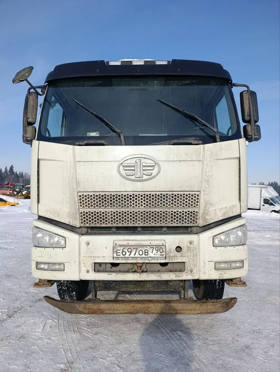 FAW J6 8x4 Самосвал