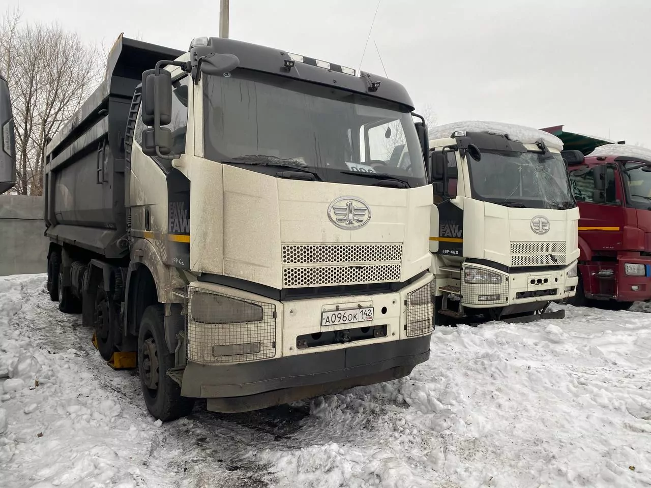 FAW J6 8x4 Самосвал