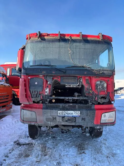 Shacman SX331863366 8x4 Самосвал