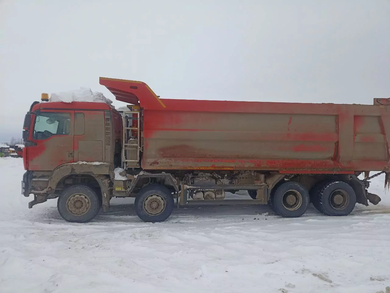 SITRAK C7H 8x4 Самосвал