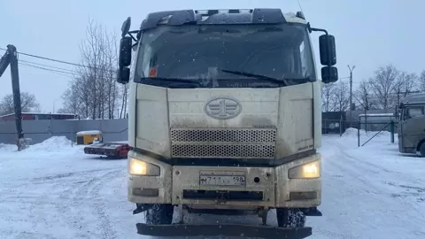 FAW CA 3310 8x4 Самосвал