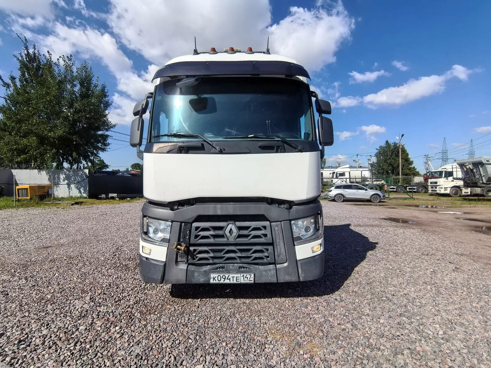 Renault T 4x2 Седельный тягач