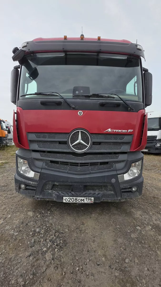 Mercedes-Benz Actros 6x4 Седельный тягач