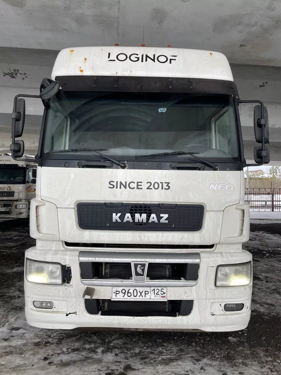 КамАЗ 5490 4x2 Седельный тягач