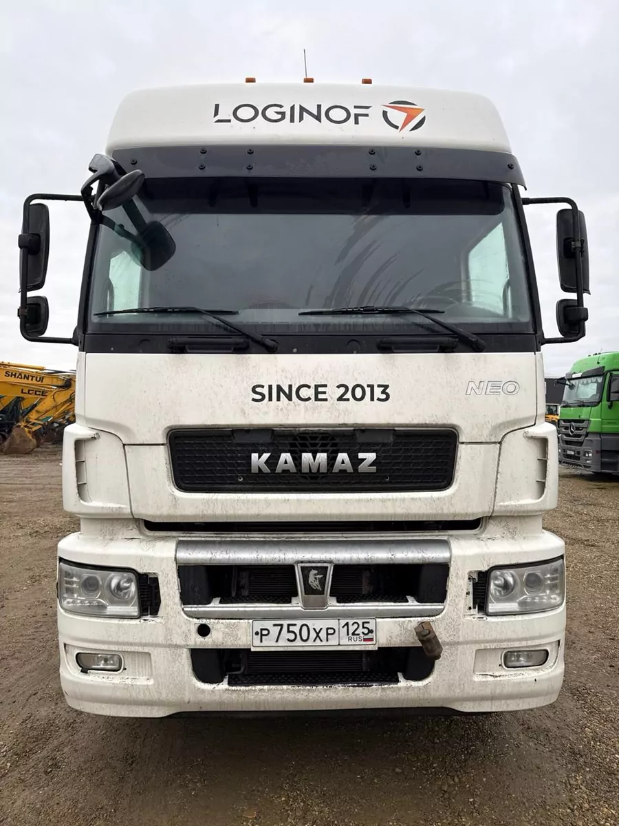 КамАЗ 5490 4x2 Седельный тягач