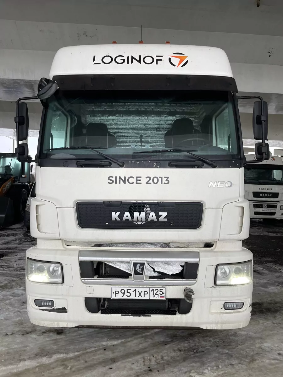КамАЗ 5490 4x2 Седельный тягач