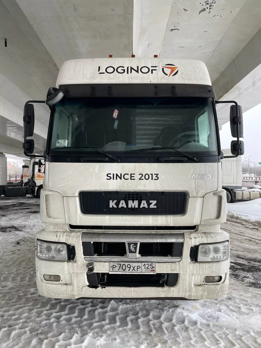 КамАЗ 5490 4x2 Седельный тягач