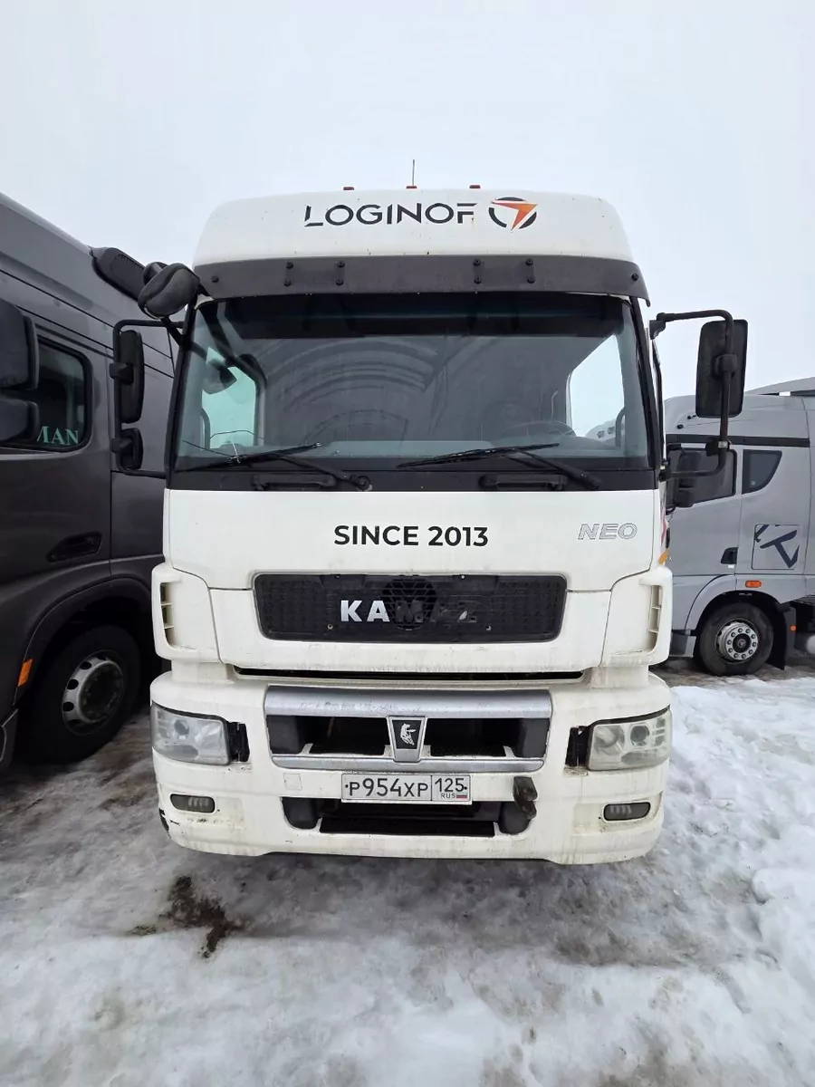 КамАЗ 5490 4x2 Седельный тягач