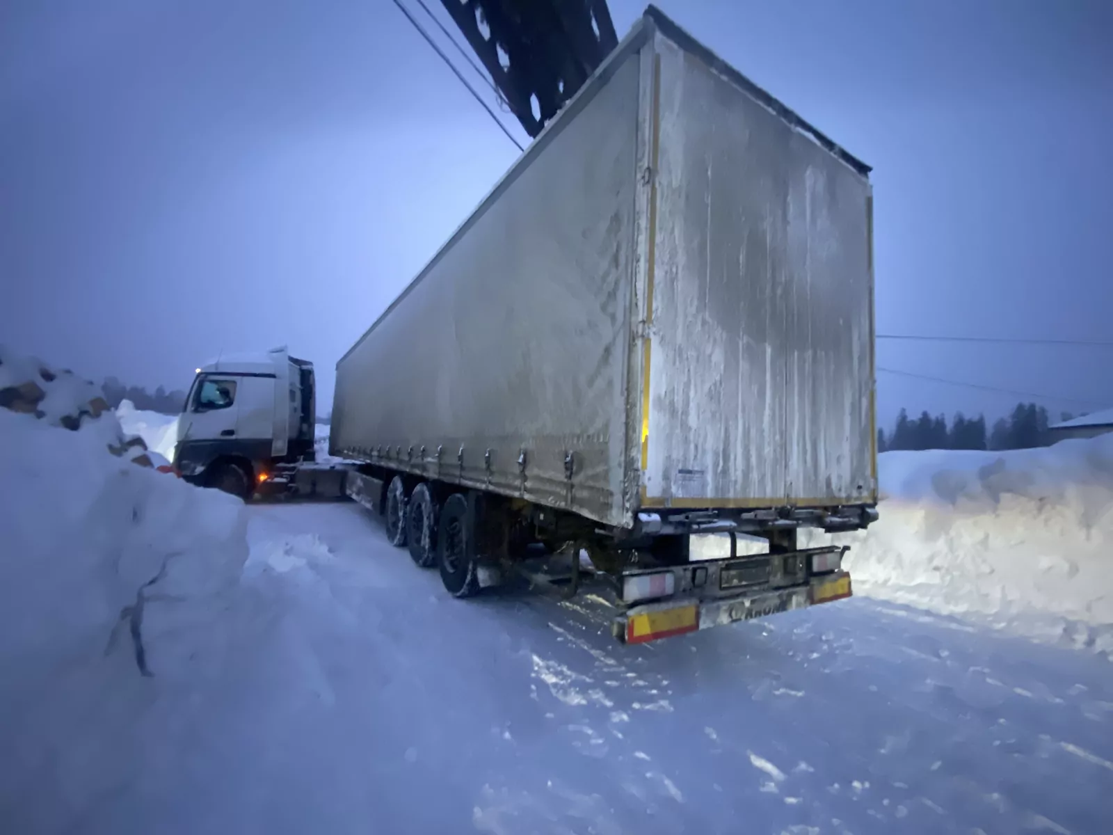 Krone SD Полуприцеп шторный