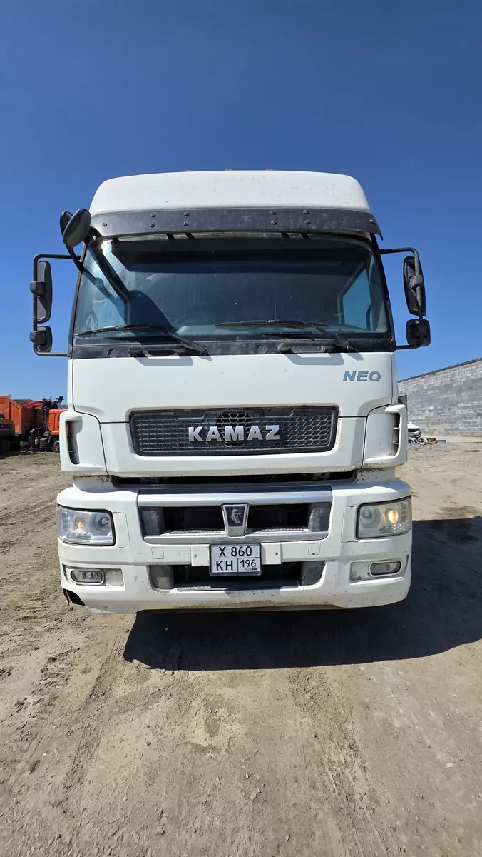 КамАЗ 5490 4x2 Седельный тягач