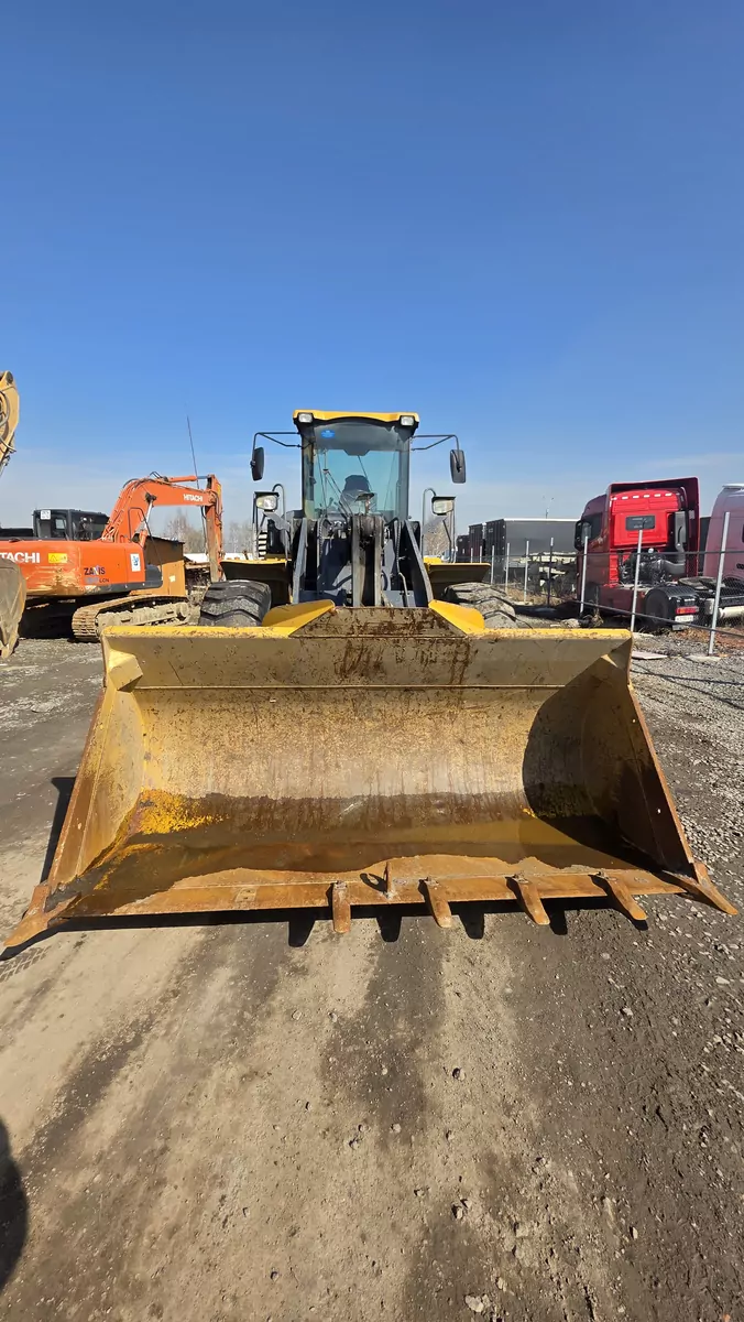 XCMG LW550RU Фронтальный погрузчик