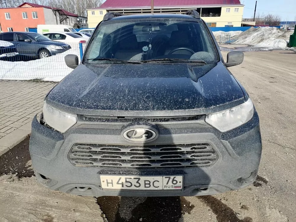 LADA Niva Travel