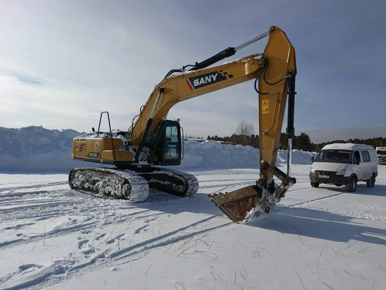 SANY SY215C Экскаватор