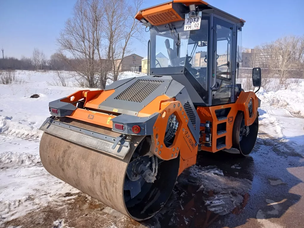 Завод дорожных машин ZDM-7.7-VD Каток