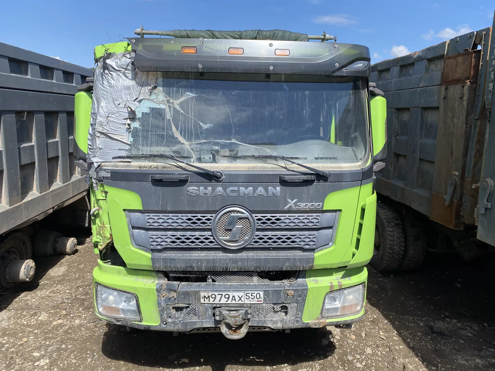 Shacman SX33186W366C 8x4 Самосвал