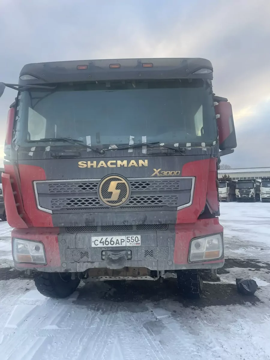 Shacman SX33186W366C 8x4 Самосвал