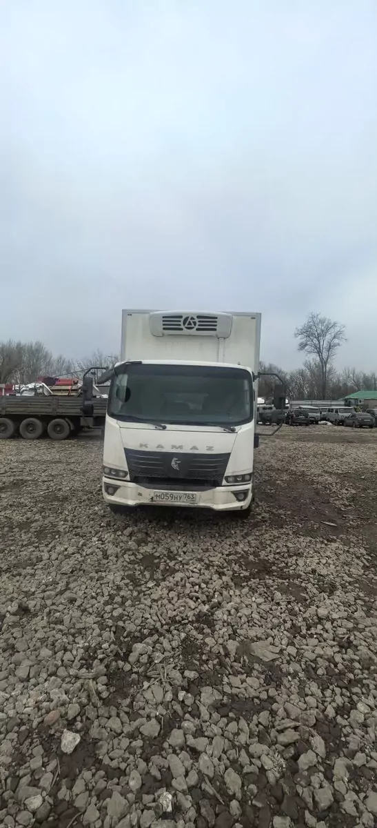 СибЕвроВэн 7712M-0000010-33 на шасси КамАЗ 43082 4x2 Изотермический/рефрижератор